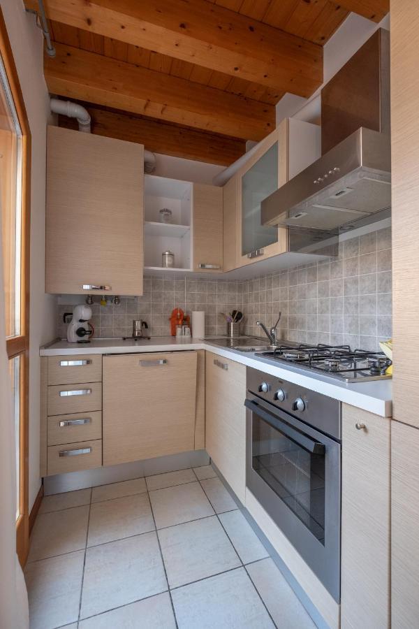 Happy Guest Apartments - Lake & Relax Riva di Solto Εξωτερικό φωτογραφία